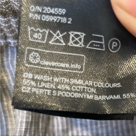 H&M Highrise Shorts - Picture 4 of 9